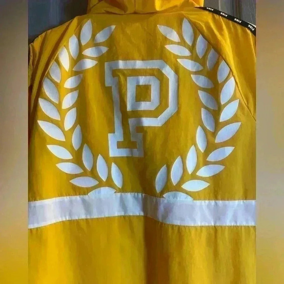 Victoria’s Secret PINK windbreaker with hood in yellow. Women’s size M/L - Picture 7 of 10